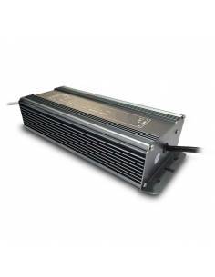 Transformador para tira LED de 24V. Driver con protección IP67 y 150W.
