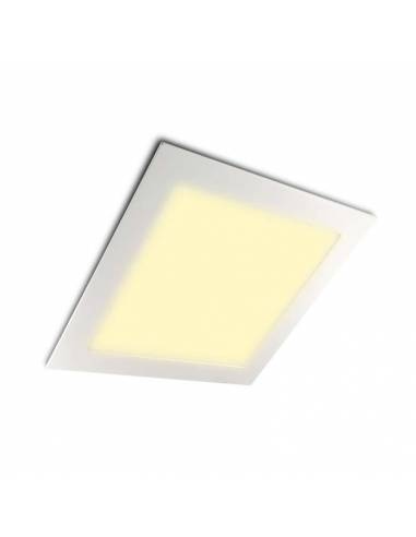 Downlight led 12W cuadrado, modelo SLIM color blanco. Luz cálida.
